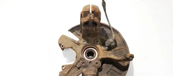 Volkswagen Golf V Front wheel hub