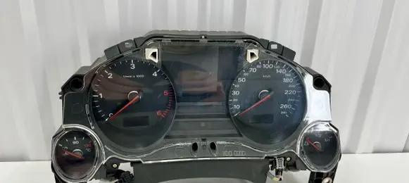 Audi A8 S8 D3 4E Speedometer (instrument cluster) 4E0920900K 4L0950790K