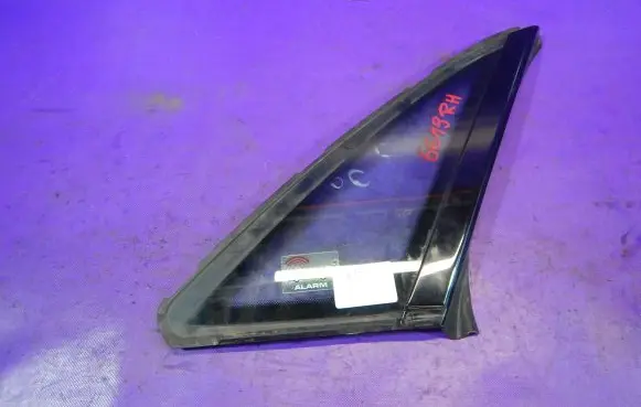 Audi A8 S8 D2 4D Rear side window