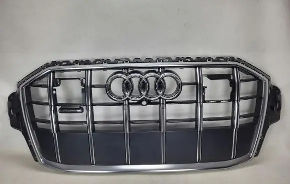 Audi Q7 4M Front bumper upper radiator grill 4M0853651AK
