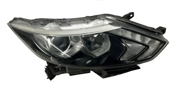 Nissan Qashqai Headlight/headlamp 10018013