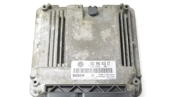 Volkswagen Golf V Engine control unit/module 03G906016ET