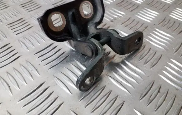 Opel Astra J Rear door upper hinge