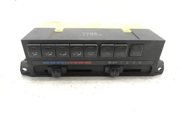 Mazda 323 F Climate control unit B01A DN25K