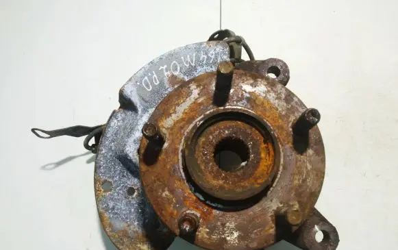 Mazda Premacy Front wheel hub