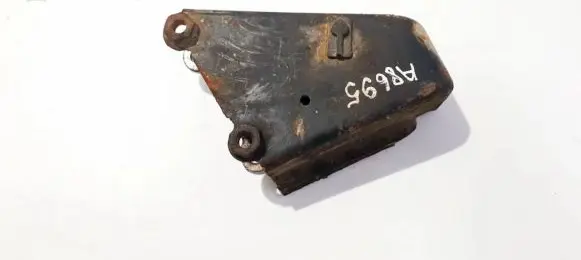 Volkswagen Transporter - Caravelle T4 Engine mounting bracket