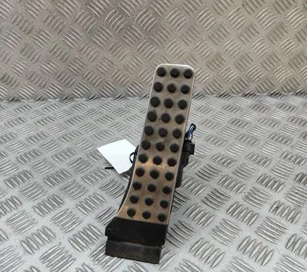 Mercedes-Benz E W213 Accelerator throttle pedal A2053000104
