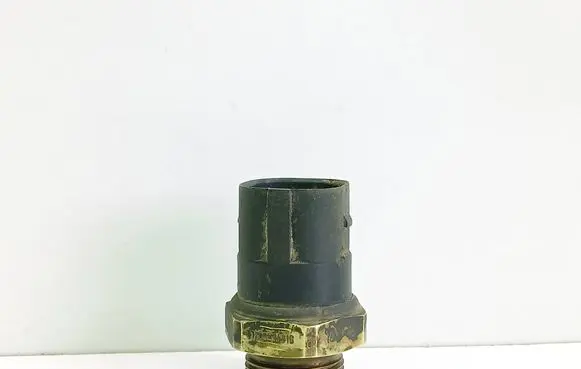 Coolant temperature sensor