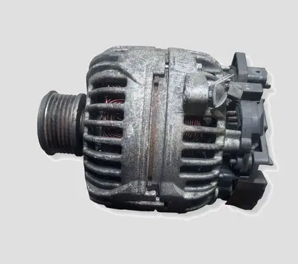 Nissan Qashqai Generator/alternator 0124525540