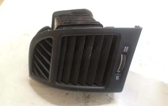 Hyundai Santa Fe Dashboard side air vent grill/cover trim 974902B900 U0425848