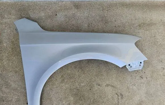 Volkswagen PASSAT B7 Fender