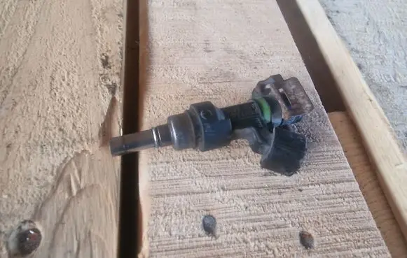 Nissan Note (E11) Fuel injector FBY1160