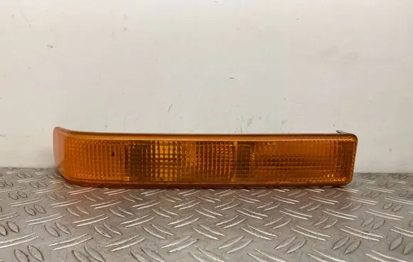 Chevrolet Blazer Front indicator light 16524256 16525394 16525398