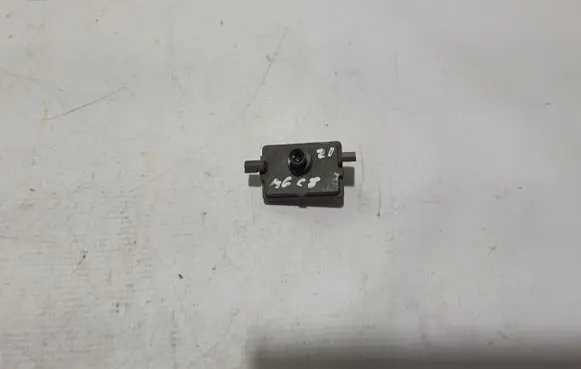 Windshield/windscreen camera