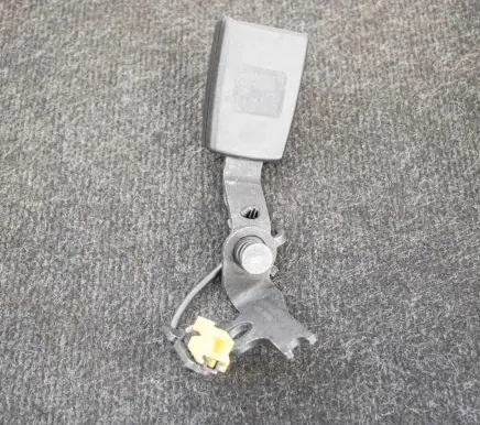 Mercedes-Benz E A207 Rear seatbelt buckle A2078600469