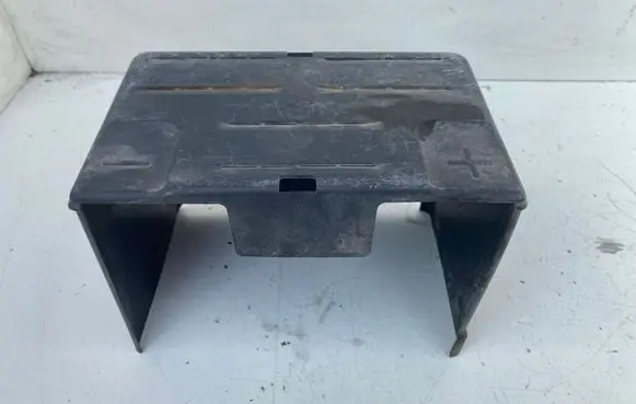 Battery box tray