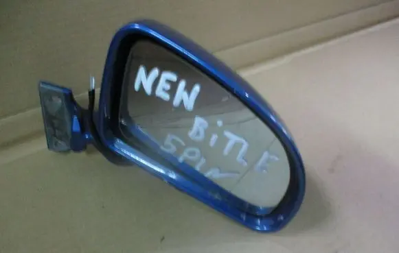 Volkswagen New Beetle Front door electric wing mirror 