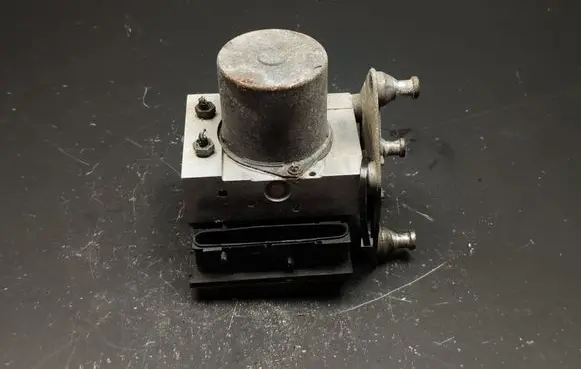 Mercedes-Benz Vito Viano W639 ABS Pump 0265235169 0014461689