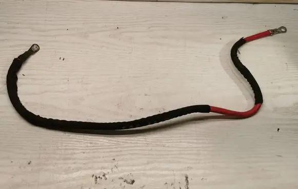Volvo C30 Positive cable (battery) 