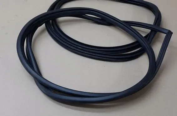 Toyota Camry VIII XV70 Trunk rubber seal (body) 