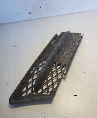 BMW 3 E90 E91 Front bumper lower grill 7154552