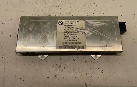 BMW 7 E65 E66 Aerial antenna amplifier 6978525 A2C53124327 10878810