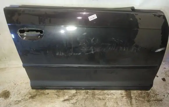 Audi A3 S3 8P Front door pilkos