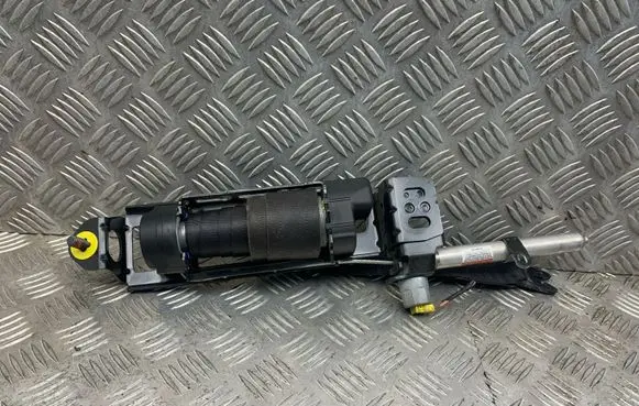 Volvo V50 Front seatbelt 6008892