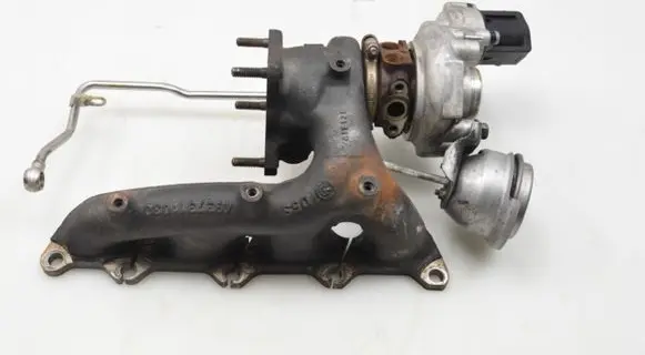 Volkswagen Golf VI Turbo 03C145701R