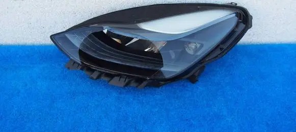 Tesla Model Y Headlight/headlamp 1514952-00-D