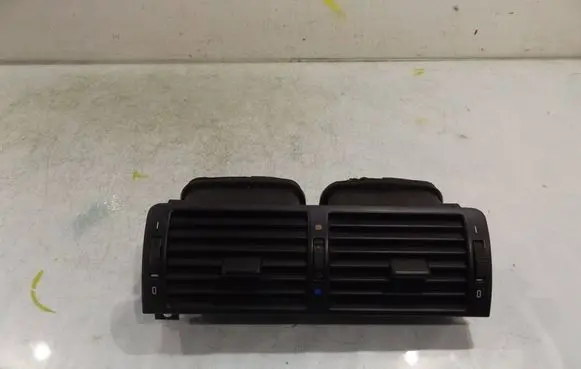 BMW 3 E46 Dash center air vent grill 8363199