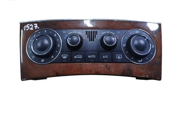Mercedes-Benz C W203 Climate control unit A2038303485