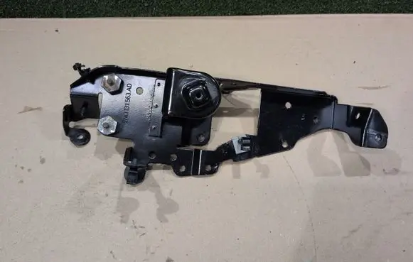 Volkswagen Crafter Other engine bay part 2N0131563AD 2N0131563