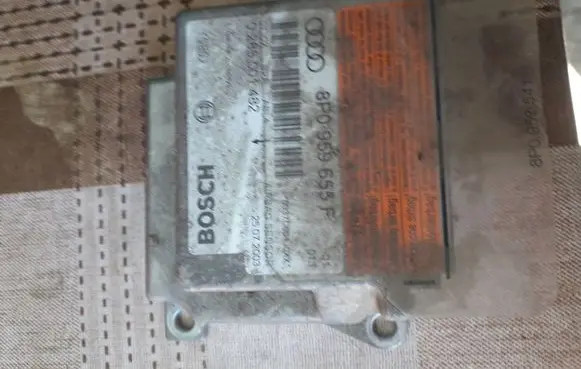 Audi A3 S3 8P Airbag control unit/module 1P09832220097 56043267J6