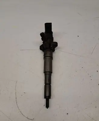 Audi A6 S6 C6 4F Fuel injector 0445110