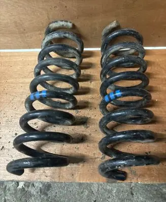 Mercedes-Benz CLK A209 C209 Rear coil spring