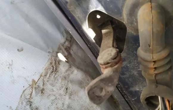Ford Fiesta Front door check strap stopper 