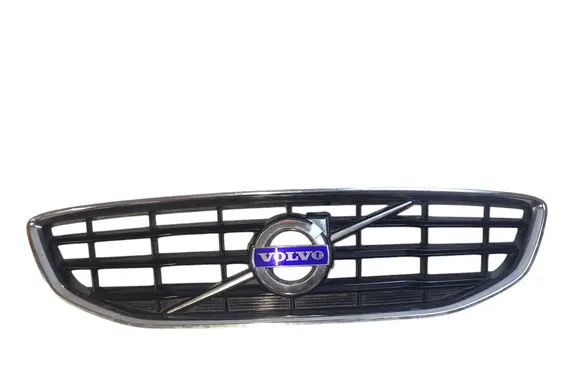 Volvo V40 Front bumper upper radiator grill 31353121 31353120 31283764