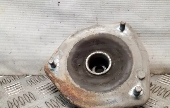Mini One - Cooper Coupe R56 Front upper strut mount 6772749