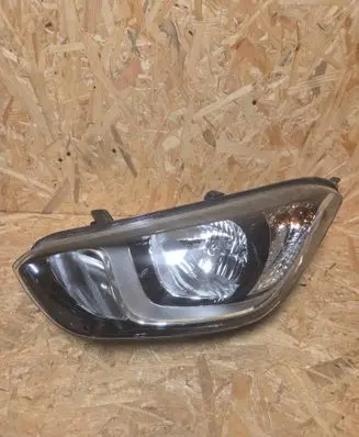 Hyundai i20 (PB PBT) Headlight/headlamp 921014P500