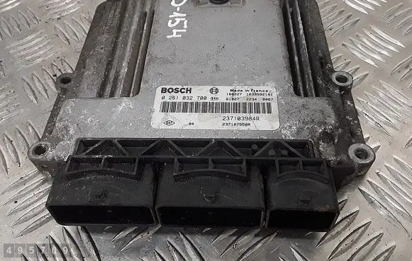Renault Trafic III (X82) Engine control unit/module 237103984r 0281032700