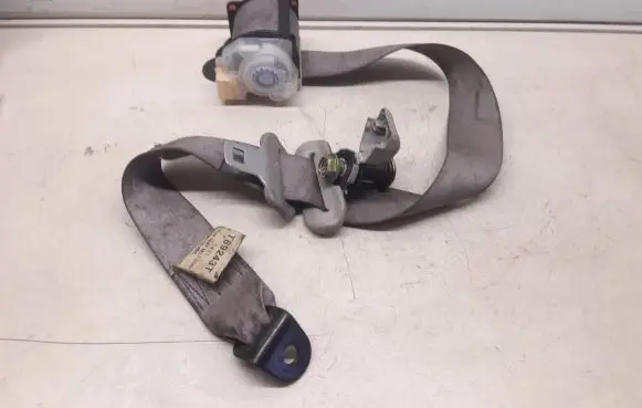 Mazda Premacy Rear seatbelt T89243T 0801