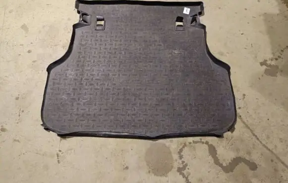 Trunk/boot mat liner