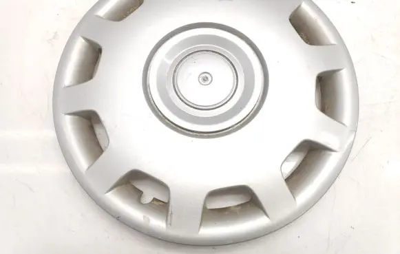 Volkswagen PASSAT B5 R15 wheel hub/cap/trim 3B0601147D PA66M15