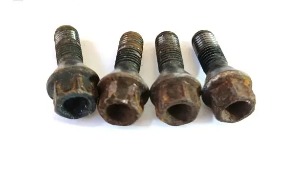 BMW 1 E81 E87 Nuts/bolts 