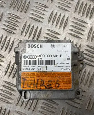 Volkswagen Touareg I Airbag control unit/module 3D0909601E 0285001733