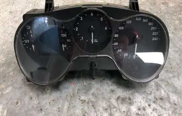 Seat Altea XL Speedometer (instrument cluster) 5P0920840A