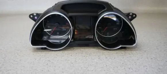 Audi A5 8T 8F Speedometer (instrument cluster) 8T0920981H