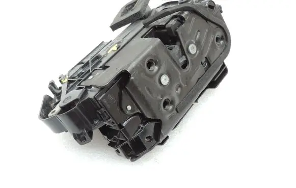 Volkswagen Tiguan Rear door lock 5NA839016B 5NA839016D