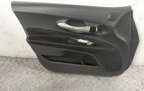 Toyota Auris 150 Front door card panel trim 6762902010 6762002D80B0 6777802170